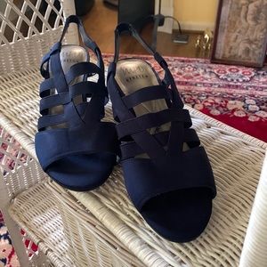 Navy heels( 2 1/2” heels)